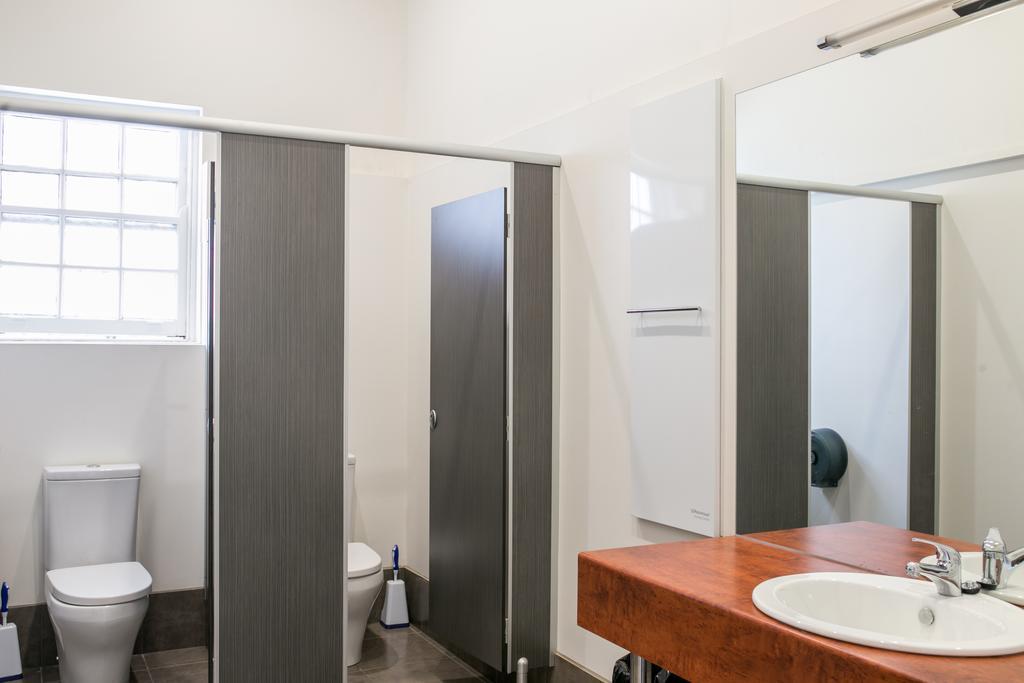 The Cally Hotel Warrnambool Bagian luar foto
