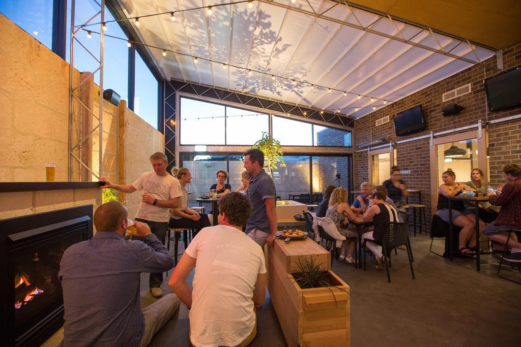 The Cally Hotel Warrnambool Bagian luar foto
