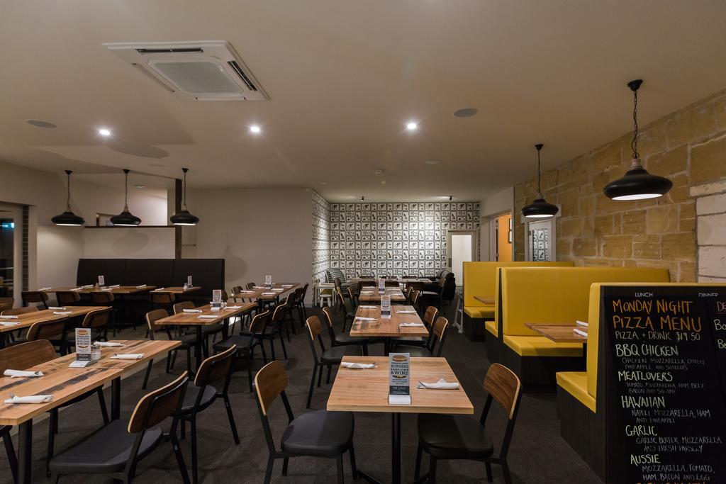 The Cally Hotel Warrnambool Bagian luar foto