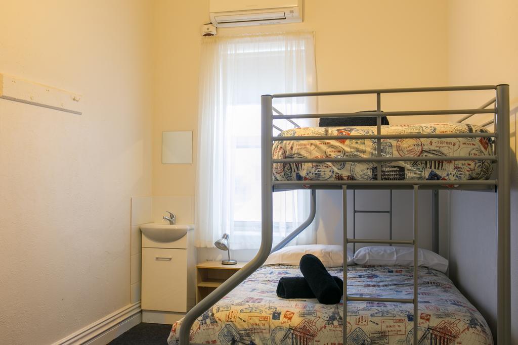 The Cally Hotel Warrnambool Bagian luar foto