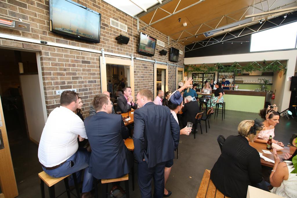 The Cally Hotel Warrnambool Bagian luar foto
